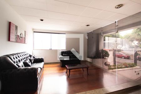 Apartamento à venda com 160m², 3 quartos e 2 vagas Apartamento à venda com 160m², 3 quartos e 2 vagasHall de Entrada