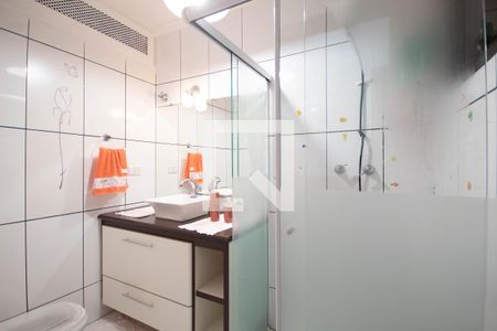 Apartamento à venda com 160m², 3 quartos e 2 vagas Apartamento à venda com 160m², 3 quartos e 2 vagasBanheiro do Corredor