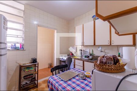 Apartamento à venda com 66m², 2 quartos e 1 vaga Apartamento à venda com 66m², 2 quartos e 1 vagaCozinha