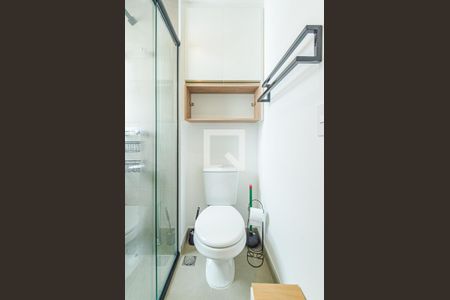 Banheiro de apartamento para alugar com 1 quarto, 28m² em Consolação, São Paulo