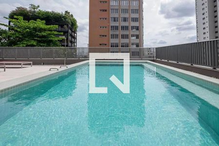 Studio à venda com 26m², 1 quarto e sem vaga Studio à venda com 26m², 1 quarto e sem vagaPiscina