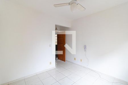 Sala de apartamento para alugar com 2 quartos, 54m² em Todos Os Santos, Rio de Janeiro
