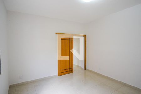 Quarto de casa para alugar com 1 quarto, 77m² em Vila Carrao, São Paulo