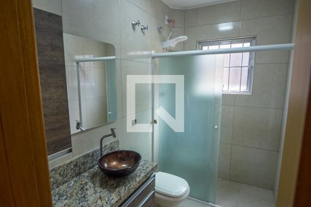 Banheiro de casa para alugar com 1 quarto, 77m² em Vila Carrao, São Paulo