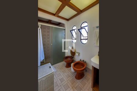 Apartamento à venda com 139m², 3 quartos e 2 vagas Apartamento à venda com 139m², 3 quartos e 2 vagasBanheiro da Suíte