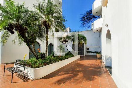 Apartamento à venda com 139m², 3 quartos e 2 vagas Apartamento à venda com 139m², 3 quartos e 2 vagasÁrea Comum