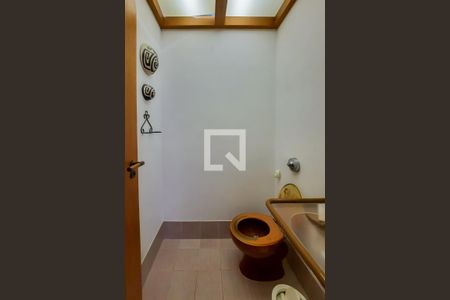 Apartamento à venda com 139m², 3 quartos e 2 vagas Apartamento à venda com 139m², 3 quartos e 2 vagasLavabo