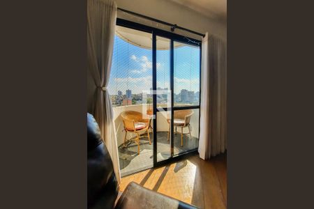 Apartamento à venda com 139m², 3 quartos e 2 vagas Apartamento à venda com 139m², 3 quartos e 2 vagasVaranda