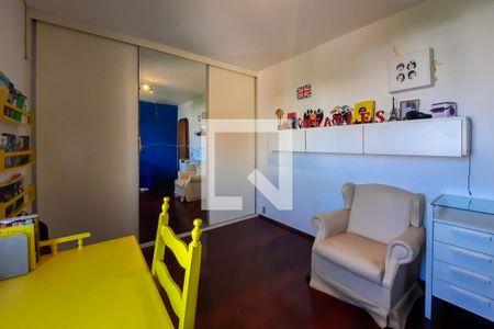 Apartamento à venda com 139m², 3 quartos e 2 vagas Apartamento à venda com 139m², 3 quartos e 2 vagasQuarto 2