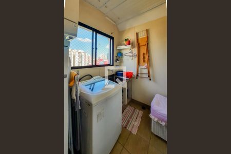 Apartamento à venda com 139m², 3 quartos e 2 vagas Apartamento à venda com 139m², 3 quartos e 2 vagasÁrea de Serviço