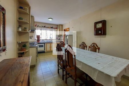 Apartamento à venda com 139m², 3 quartos e 2 vagas Apartamento à venda com 139m², 3 quartos e 2 vagasCozinha