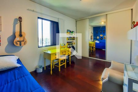 Apartamento à venda com 139m², 3 quartos e 2 vagas Apartamento à venda com 139m², 3 quartos e 2 vagasQuarto 2