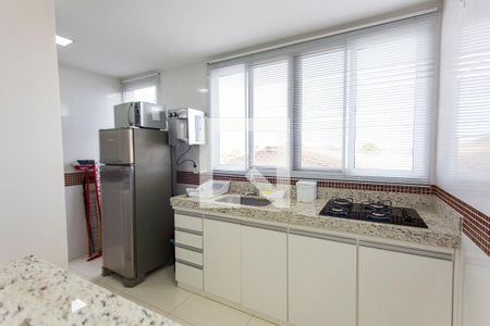 Apartamento para alugar com 50m², 2 quartos e 2 vagas Apartamento para alugar com 50m², 2 quartos e 2 vagasCozinha