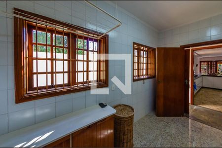 Casa para alugar com 500m², 6 quartos e 4 vagas Casa para alugar com 500m², 6 quartos e 4 vagasÁrea de Serviço