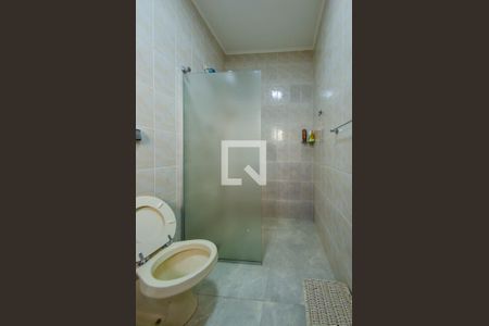 Casa para alugar com 500m², 6 quartos e 4 vagas Casa para alugar com 500m², 6 quartos e 4 vagasBanheiro da Suíte 5