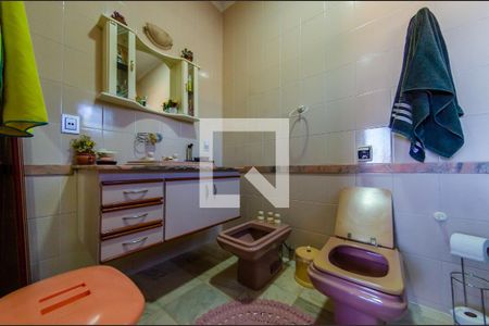 Casa para alugar com 500m², 6 quartos e 4 vagas Casa para alugar com 500m², 6 quartos e 4 vagasBanheiro da Suíte 2