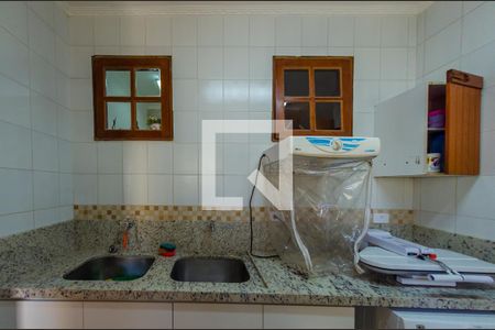 Casa para alugar com 500m², 6 quartos e 4 vagas Casa para alugar com 500m², 6 quartos e 4 vagasÁrea de Serviço