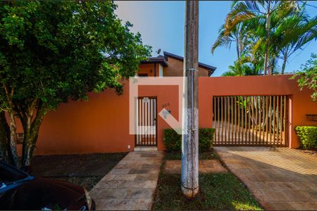 Casa para alugar com 500m², 6 quartos e 4 vagas Casa para alugar com 500m², 6 quartos e 4 vagasFachada
