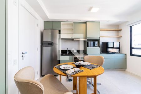 Cozinha de apartamento para alugar com 1 quarto, 25m² em Mirandópolis, São Paulo