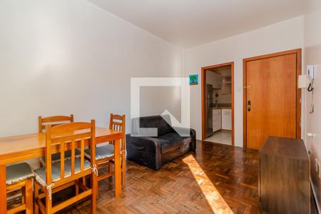 Sala de apartamento para alugar com 1 quarto, 48m² em Centro Histórico, Porto Alegre