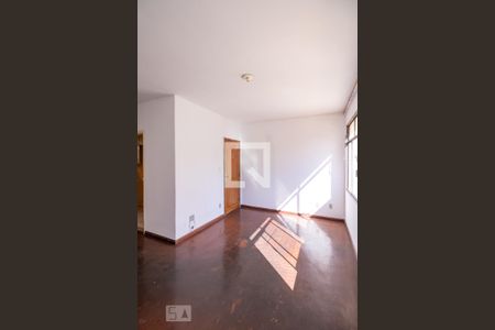 Sala de apartamento à venda com 3 quartos, 75m² em Sagrada Família, Belo Horizonte