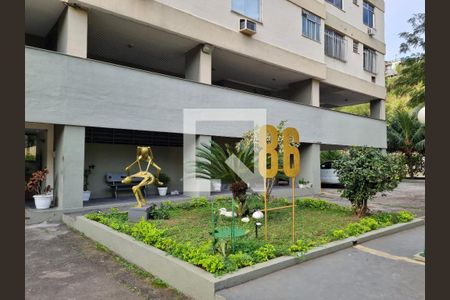 Apartamento à venda com 79m², 3 quartos e 1 vaga Apartamento à venda com 79m², 3 quartos e 1 vagaFachada e portaria