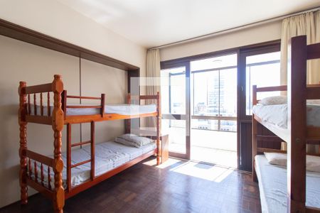 Quarto 1 de apartamento à venda com 3 quartos, 145m² em Centro Histórico, Porto Alegre