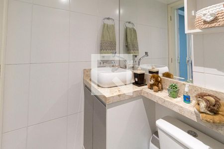 Banheiro de apartamento à venda com 2 quartos, 47m² em Novo Osasco, Osasco