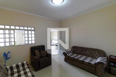 Sala 02 de casa à venda com 4 quartos, 205m² em Vila Georgina, Campinas