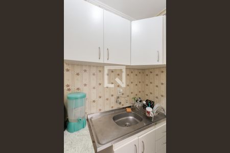 Cozinha de kitnet/studio à venda com 1 quarto, 20m² em Passo da Areia, Porto Alegre