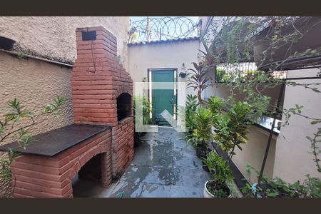 Apartamento à venda com 65m², 2 quartos e 1 vaga Apartamento à venda com 65m², 2 quartos e 1 vagaÁrea comum - Churrasqueira