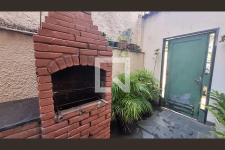 Apartamento à venda com 65m², 2 quartos e 1 vaga Apartamento à venda com 65m², 2 quartos e 1 vagaÁrea comum - Churrasqueira