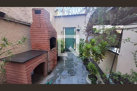 Apartamento à venda com 65m², 2 quartos e 1 vaga Apartamento à venda com 65m², 2 quartos e 1 vagaÁrea comum - Churrasqueira