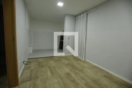 Sala de apartamento para alugar com 1 quarto, 42m² em Parque Santa Rosa, Suzano