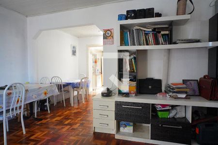 Sala de casa à venda com 4 quartos, 115m² em Jardim Carvalho, Porto Alegre