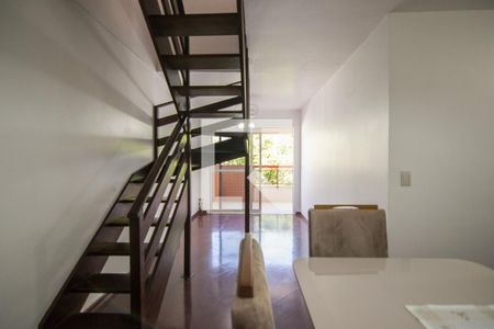 Sala 1 de apartamento para alugar com 4 quartos, 210m² em Freguesia de Jacarepaguá, Rio de Janeiro