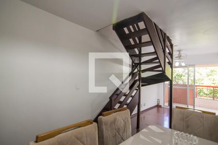 Sala 1 de apartamento para alugar com 4 quartos, 210m² em Freguesia de Jacarepaguá, Rio de Janeiro