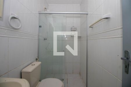 Banheiro de kitnet/studio para alugar com 1 quarto, 50m² em Cristo Redentor, Porto Alegre