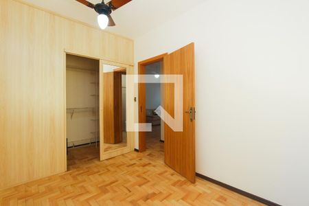 QUARTO 1 de apartamento à venda com 2 quartos, 70m² em Auxiliadora, Porto Alegre