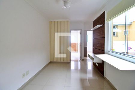 Sala de apartamento à venda com 2 quartos, 44m² em Jardim Sílvia, Santo André