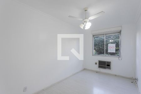 Sala de apartamento à venda com 2 quartos, 70m² em Jardim Itu Sabará, Porto Alegre