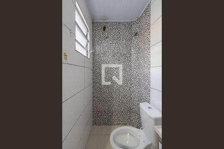 Banheiro de casa para alugar com 1 quarto, 38m² em Vila Sabrina, São Paulo