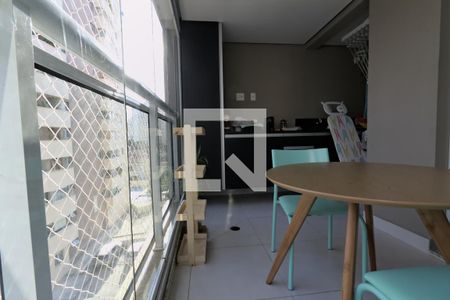 Sacada de apartamento à venda com 2 quartos, 72m² em Perdizes, São Paulo