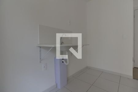 Cozinha de apartamento para alugar com 2 quartos, 41m² em Parque Industrial Tomas Edson, São Paulo