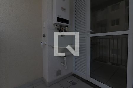 Área de Serviço de apartamento para alugar com 2 quartos, 41m² em Parque Industrial Tomas Edson, São Paulo