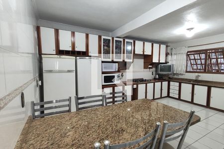 Casa para alugar com 284m², 3 quartos e 5 vagas Casa para alugar com 284m², 3 quartos e 5 vagasCozinha