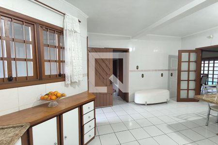 Casa para alugar com 284m², 3 quartos e 5 vagas Casa para alugar com 284m², 3 quartos e 5 vagasCozinha