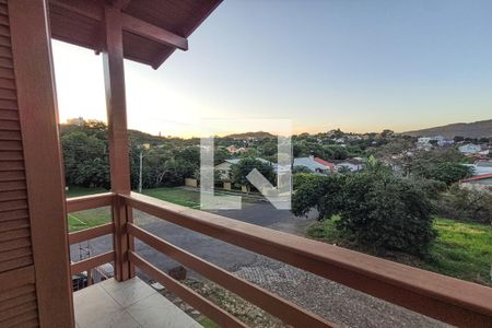 Casa para alugar com 284m², 3 quartos e 5 vagas Casa para alugar com 284m², 3 quartos e 5 vagasSacada do Quarto 3