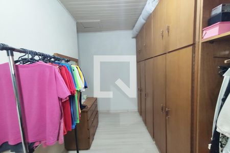 Casa para alugar com 284m², 3 quartos e 5 vagas Casa para alugar com 284m², 3 quartos e 5 vagasCloset da suíte 1