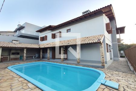 Casa para alugar com 284m², 3 quartos e 5 vagas Casa para alugar com 284m², 3 quartos e 5 vagasArea esterna - Picina